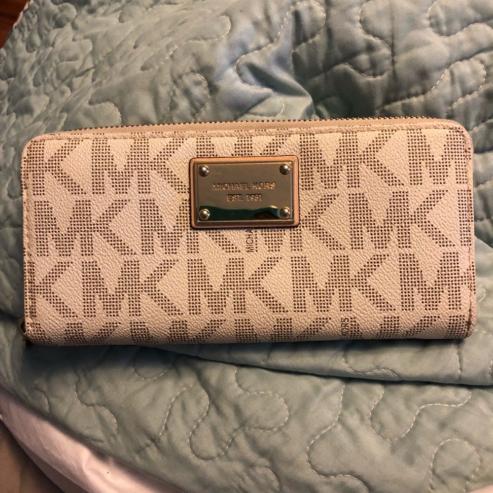 Michael Kors wallet